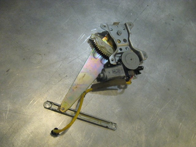 06 Infiniti G35 Rear LH Window Motor Regulator 82731 AL500 R16625