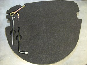06 Infiniti G35 Sedan Trunk Board w/Tools  R16634