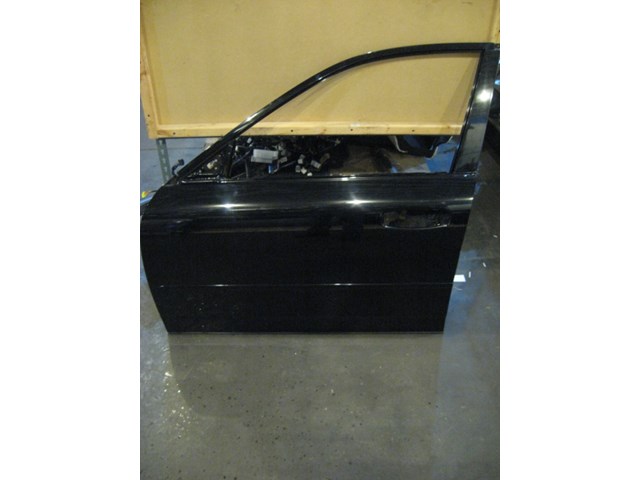 06 Infiniti G35 Super Black Front LH Door Shell  R16644