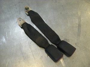 06 Infiniti G35 Sedan Rear Seat Belt Buckles  R16657