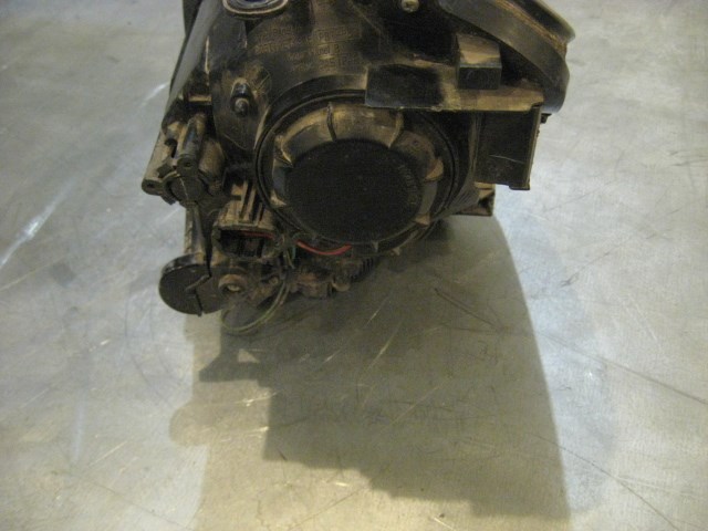 06 Infiniti G35 Sedan RH Passenger Headlight Assembly OEM R16661