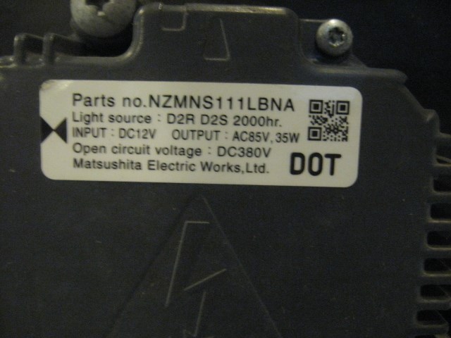 06 Infiniti G35 Sedan RH Passenger Headlight Assembly OEM R16661