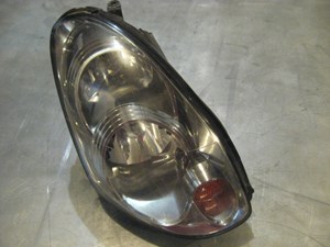 06 Infiniti G35 Sedan RH Passenger Headlight Assembly OEM R16661