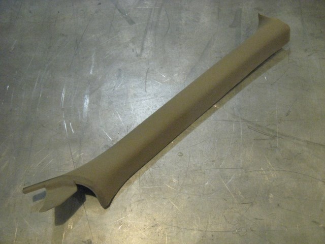 06 Infiniti G35 RH Passenger A Pillar Trim Panel 76911 AL500 R16663