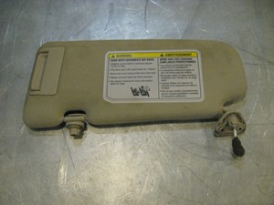 06 Infiniti G35 RH Passenger Sun Visor  R16674