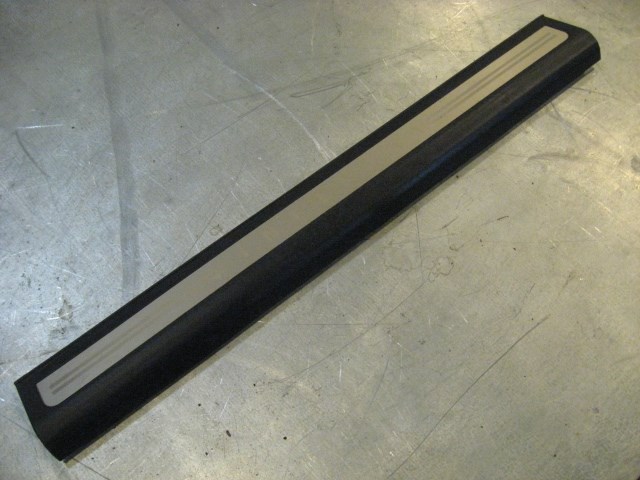 06 Infiniti G35 Sedan Black Driver Door Plate  R16698