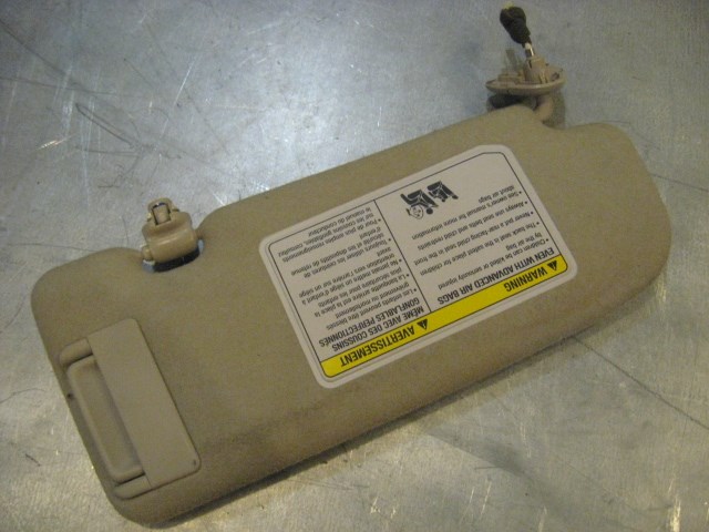 06 Infiniti G35 Sedan Driver Sun Visor  R16701