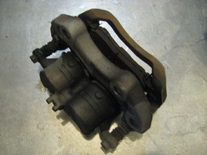 06 Infiniti G35 Front RH Brake Caliper  R16727