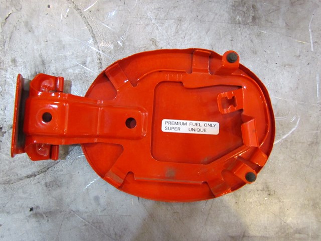 09 Mazda 3 Red Gas Lid  R9112