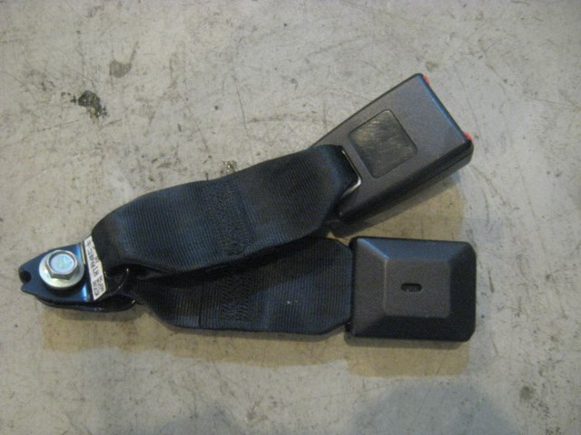 09 Mazda 3 Seat Belt Buckles  R9125