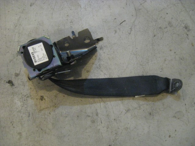 09 Mazda 3 Rear LH Seat Belt  R9126