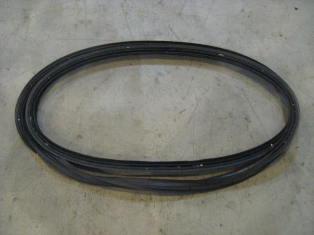 09 Mazda 3 Rear Hatch Body Seal  R9135