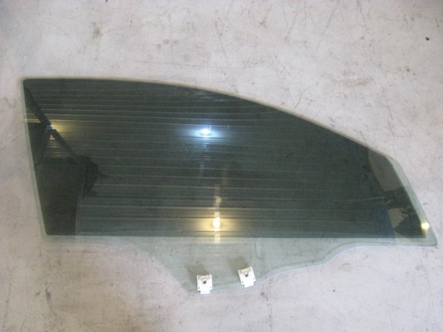 09 Mazda 3 Front RH Passenger Door Glass  R9189