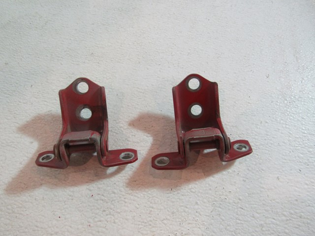 2009 Mazda Speed3 Front LH Driver Door Hinges  R9209