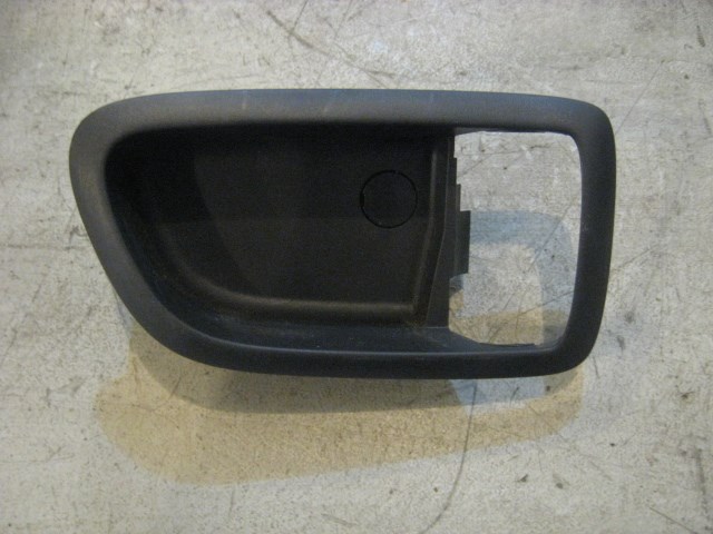 09 Mazda 3 Rear RH Interior Door Handle Trim  R9241
