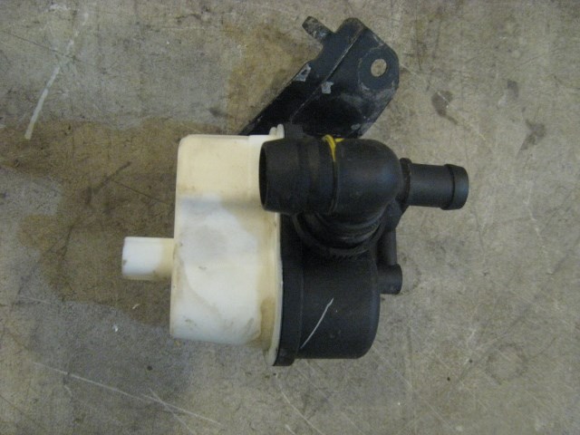 09 Mazda 3 Charcoal Fuel Vapor Canister  R9297