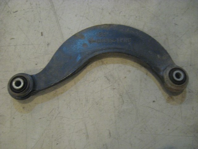 09 Mazda 3 Rear Control Arm  R9301