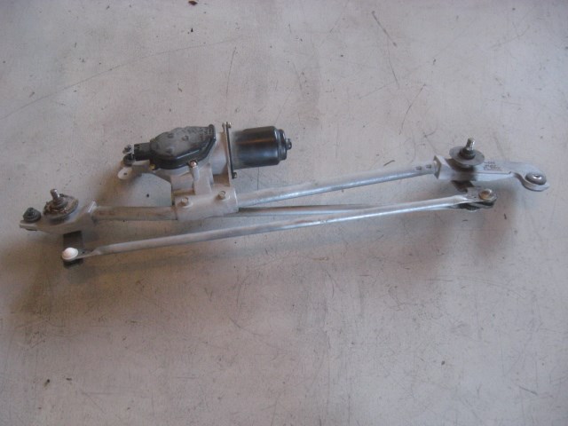 04 Nissan 350Z Windshield Wiper Motor  R9345