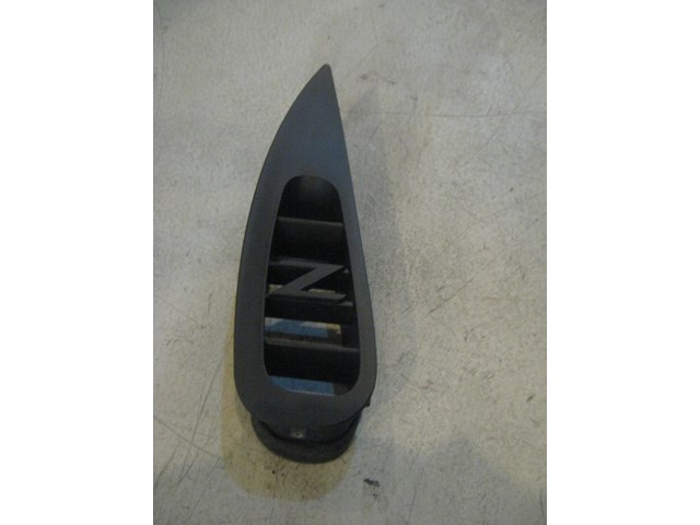 04 Nissan 350Z LH Dash Vent  R9445