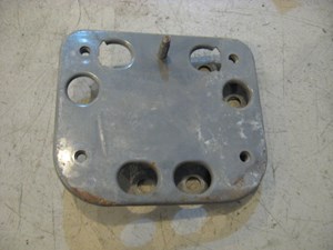 04 Nissan 350Z Rear RH Bumper Support Bracket 85210 CD110 R9488