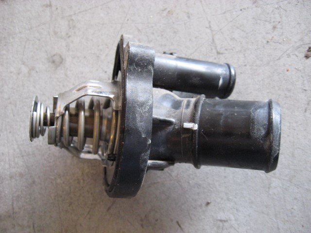 09 Mazda 3 Thermostat Housing  R9540