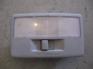 04 Subaru IMPREZA Dome Lamp  R9565