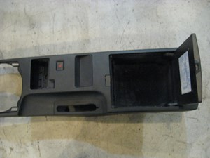 03 Nissan 350Z Center Console Assembly  R9720