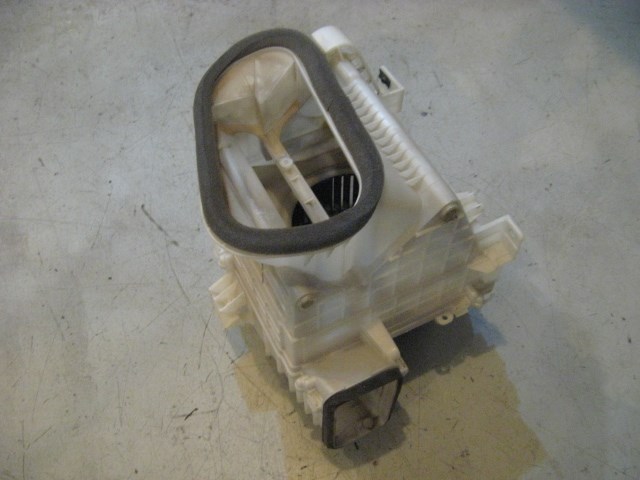 03 Nissan 350Z Blower Motor HVAC Housing Assembly  R9817