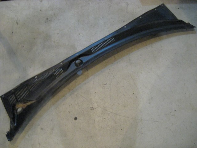 02 Subaru IMPREZA Cowl Vent Panel  R9843