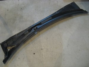 02 Subaru IMPREZA Cowl Vent Panel  R9843