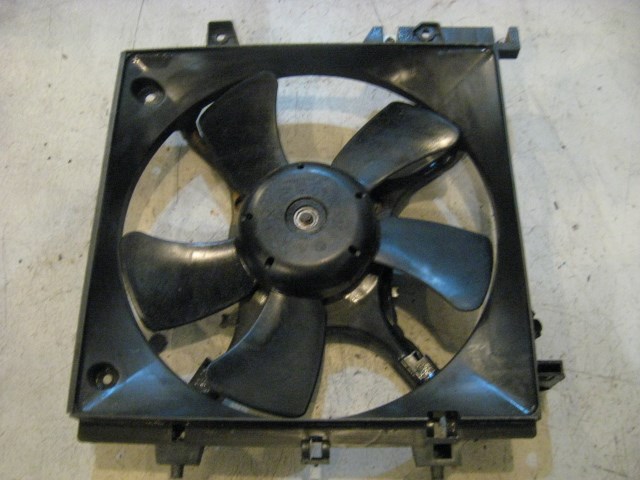 02 Subaru IMPREZA LH Radiator Fan Motor Assy  R9882