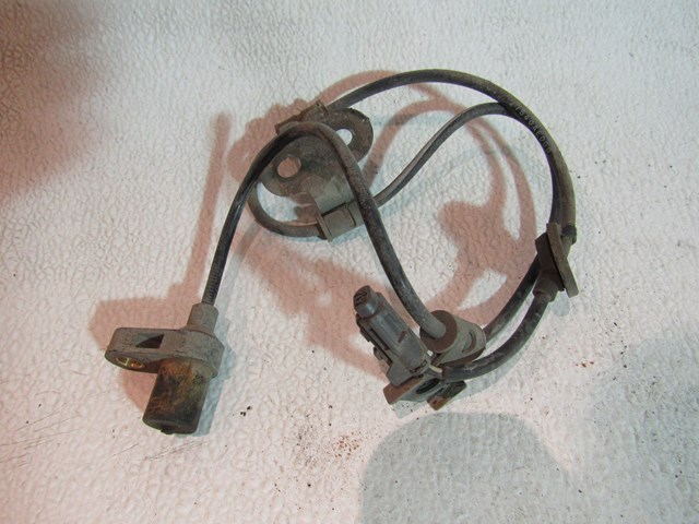 02 03 04 05 Subaru IMPREZA Front RH ABS Sensor  R9897