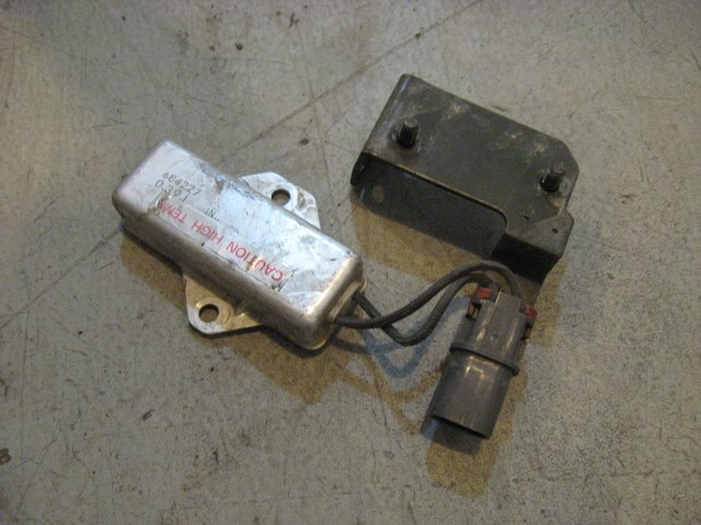 02 Subaru IMPREZA WRX Fuel Injector Resistor  R9918