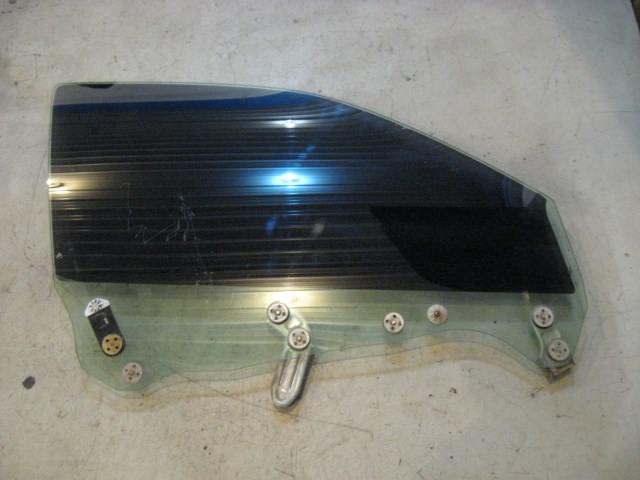 02 Subaru IMPREZA Front RH Door Glass  R9924