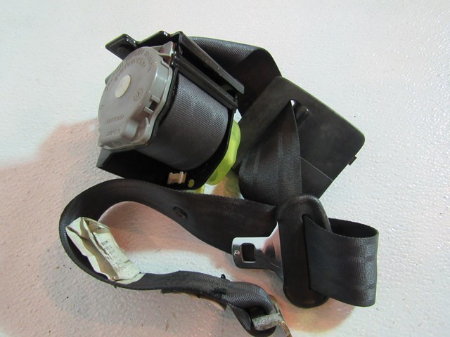 02 Subaru IMPREZA Rear LH Driver Seat Belt  R9936