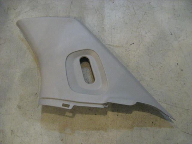 02 Subaru IMPREZA Rear RH Passenger C Pillar Trim  R10004