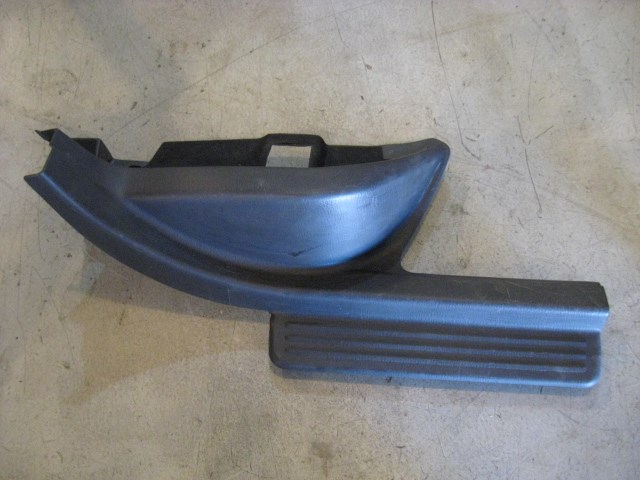 02 Subaru IMPREZA Rear RH Passenger Door Sill Trim  R10010