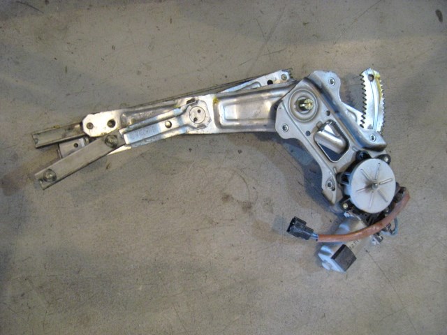 02 Subaru IMPREZA Rear RH Passenger Window Motor  R10012