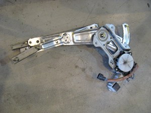 02 Subaru IMPREZA Rear RH Passenger Window Motor  R10012