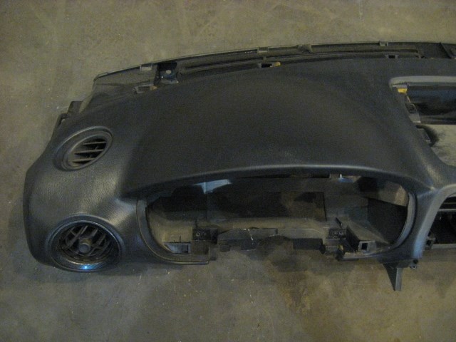 02 Subaru IMPREZA WRX Dash Assembly  R10024
