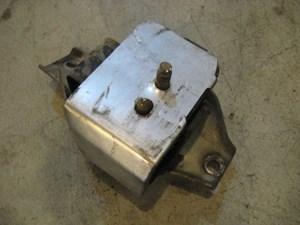 02 Subaru IMPREZA RH Passenger Motor Mount  R10086