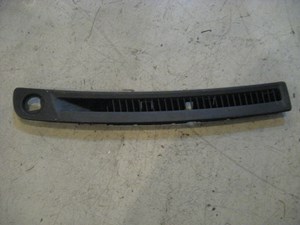 05 Infiniti G35 RH Upper Dash Vent  R10120