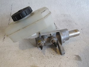 05 Infiniti G35 Brake Master Cylinder  R10187