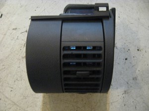 05 Infiniti G35 LH Driver Dash Vent  R10193