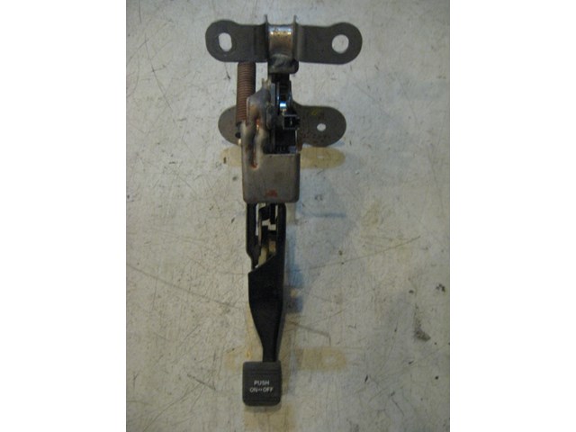 05 Infiniti G35 Emergency Brake Pedal  R10214