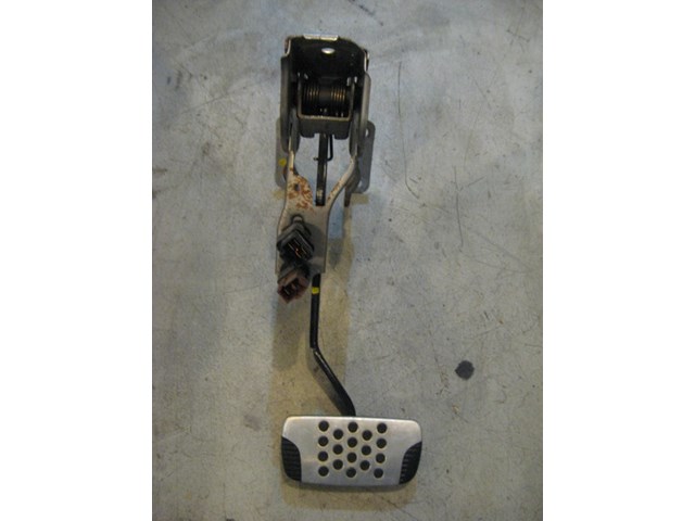 05 Infiniti G35 Brake Pedal  R10228