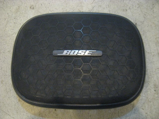 05 Infiniti G35 Rear Bose Speaker Cover  R10249
