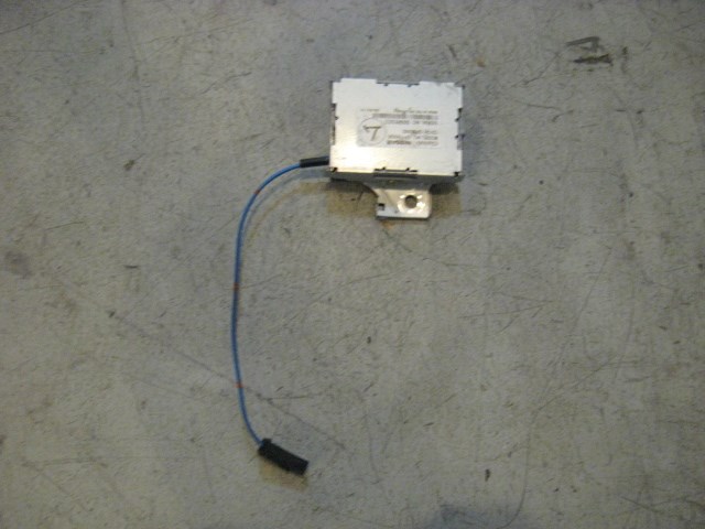 05 Infiniti G35 Antenna Unit EP1165DC R10259