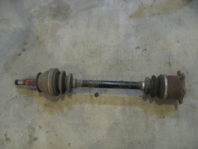 05 Infiniti G35 Rear RH Axle Assembly  R10281