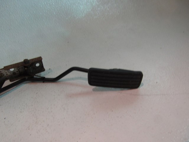 98 Subaru IMPREZA Gas Pedal  R10360